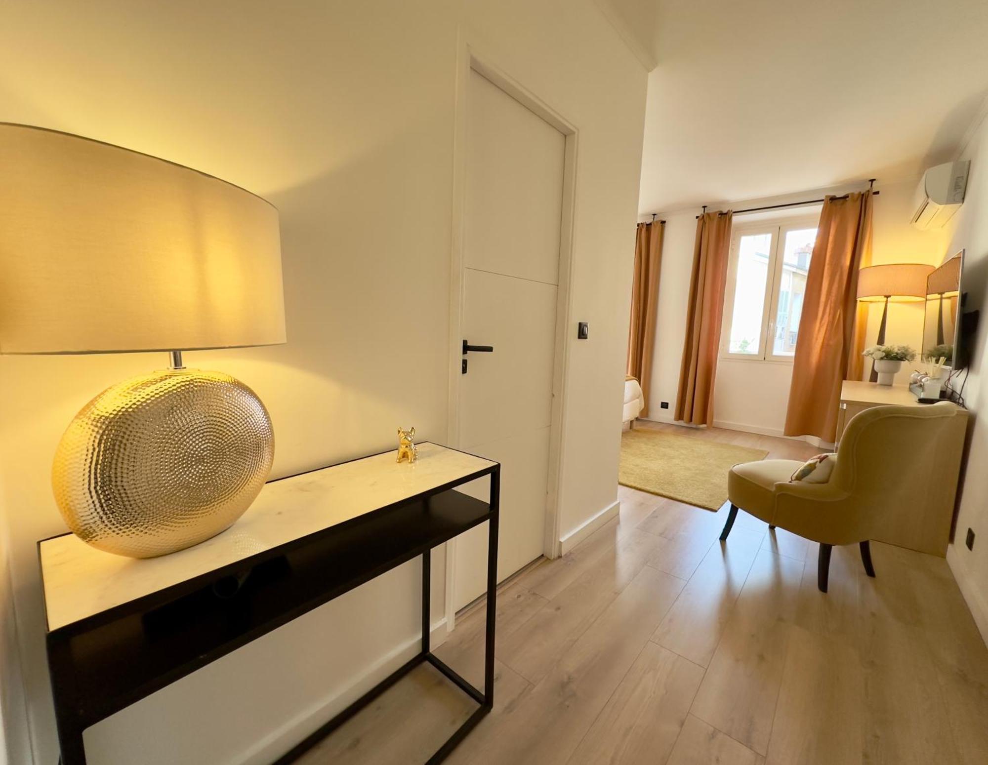 Luxueux 3 Pieces 80M2 - 2Ch - 2 Sdb - 1Mn Beach Croisette Cannes Exteriér fotografie
