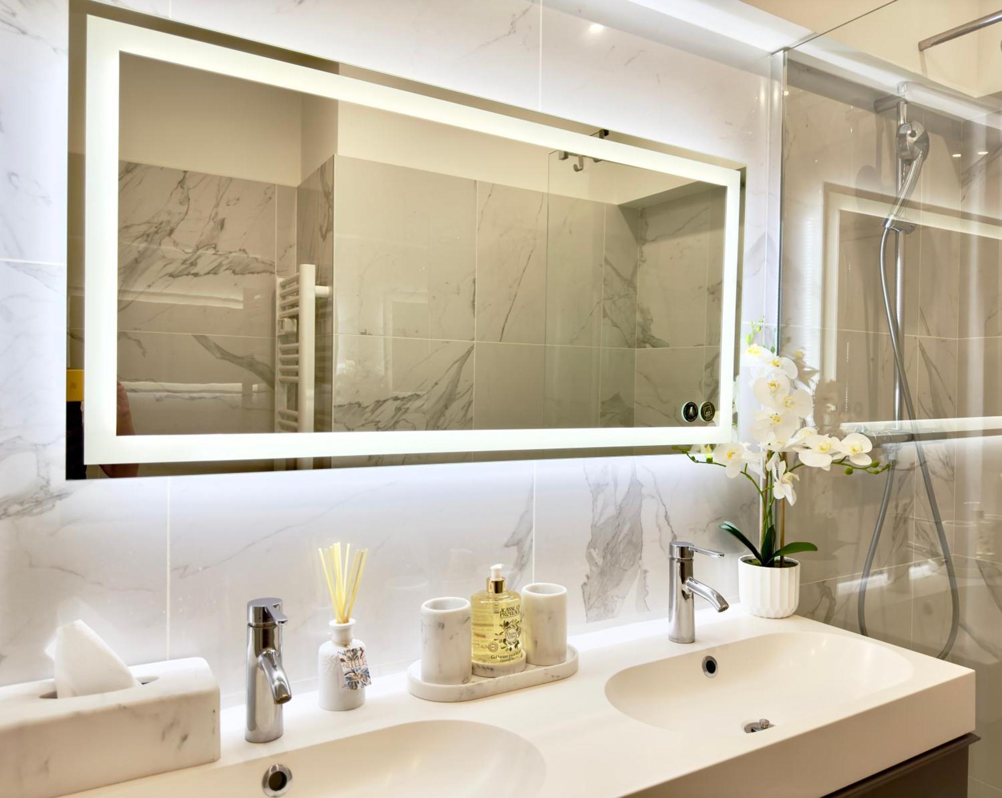 Luxueux 3 Pieces 80M2 - 2Ch - 2 Sdb - 1Mn Beach Croisette Cannes Exteriér fotografie